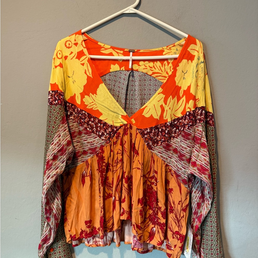 Free People Multicolor Floral V-Neck Blouse New W Tag Size Lg - Picture 5 of 5
